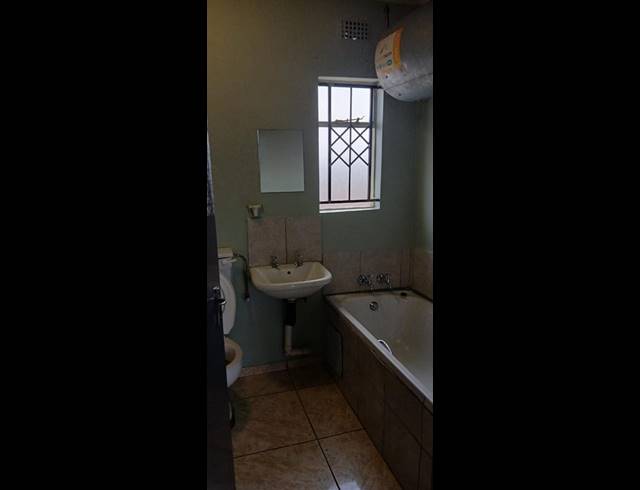 2 BEDROOM APARTMENT FOR SALE IN FLEURHOF